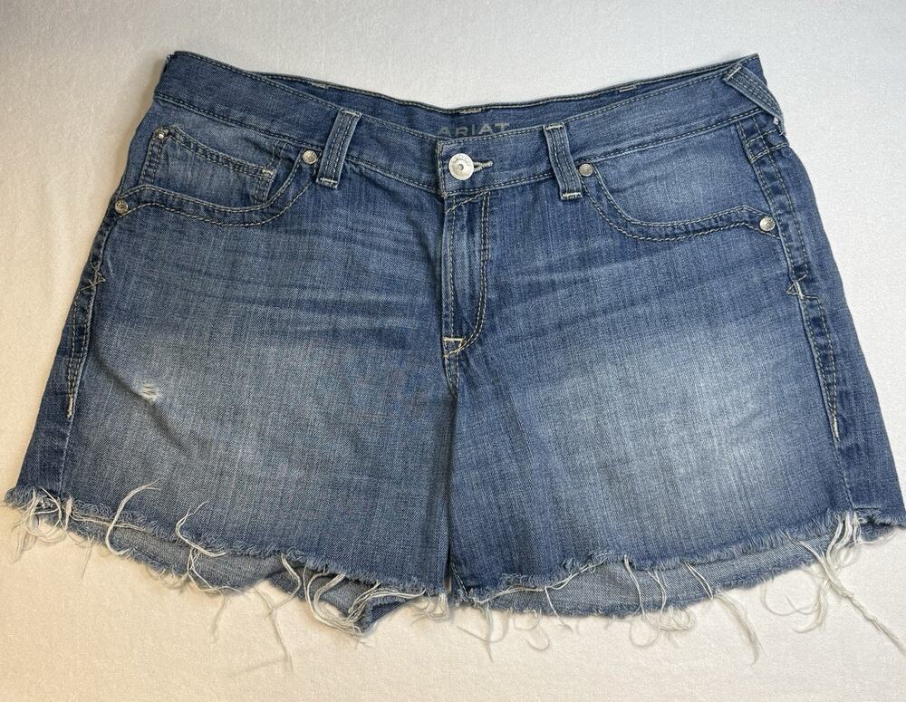 Ariat Women’s 33 Cutoff‎ Shorts Distressed Boyfriend Blue Denim Jean Cowgirl